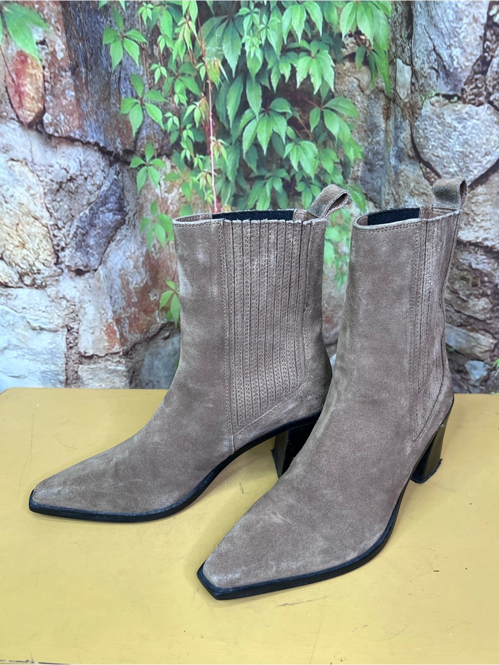 ZARA Coastal Cowgirl Western Bohohemian Taupe Suede Block Heel Boots, 38 - Picture 4 of 15